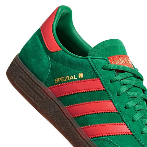 adidas schuh grün original|Green adidas Originals Shoes.